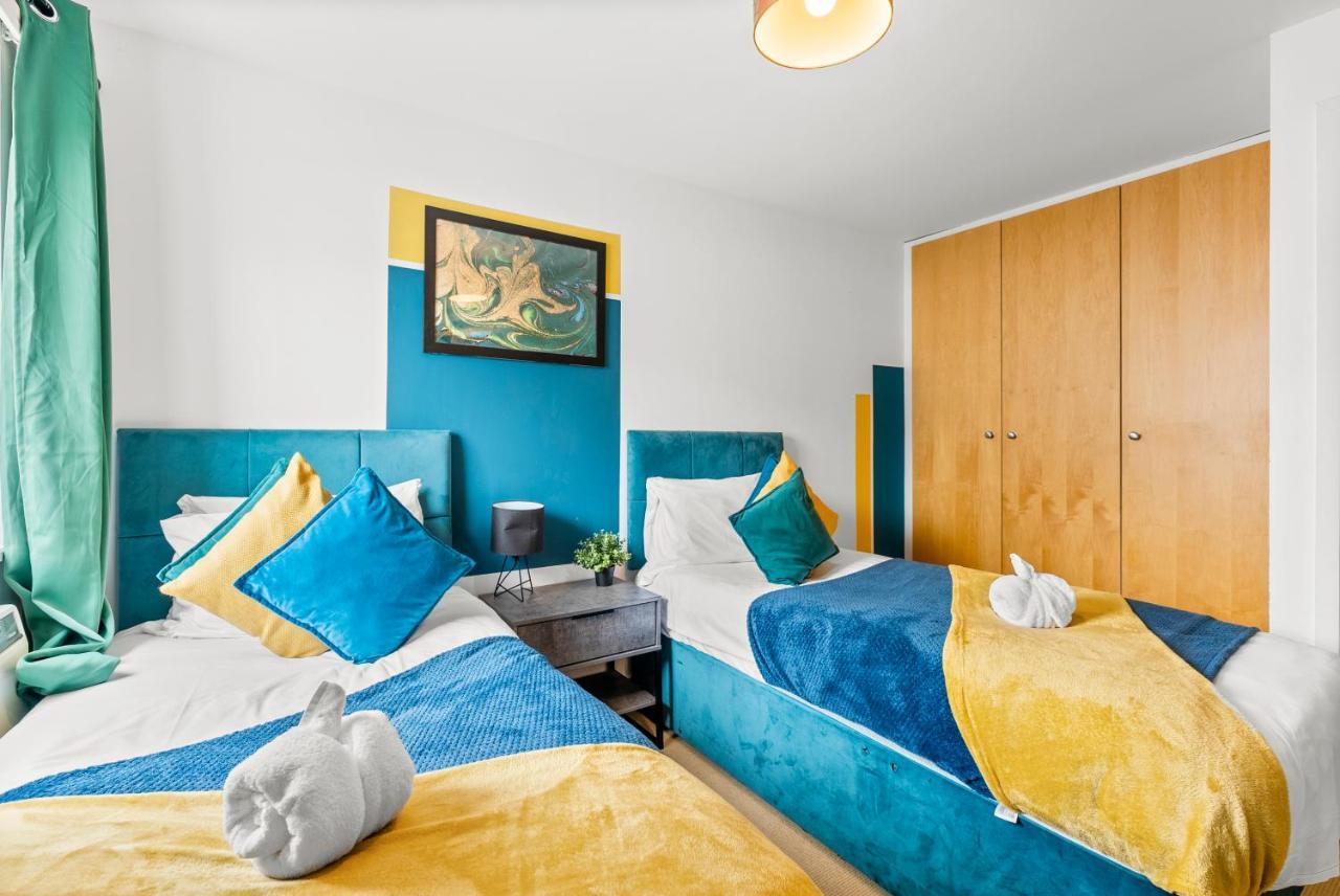 Enchanting Bristol Abode -Sleeps 6 With Balcony! エクステリア 写真